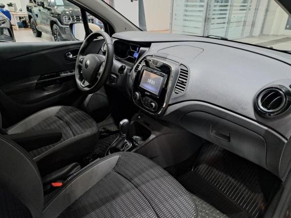 Renault Kaptur I с пробегом 2018 года, цена 1 663 000 рублей, 42010 км, внедорожник, Автокод Объявления