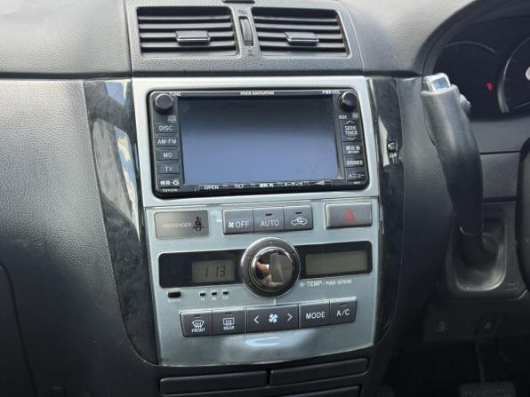 Toyota Ipsum II (M20) с пробегом 2003 года, цена 630 000 рублей, 415000 км, компактвэн, Автокод Объявления