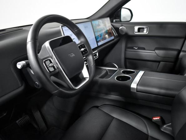 Li Auto (Lixiang) L7 I с пробегом 2023 года, цена 5 850 000 рублей, 18980 км, внедорожник, Автокод Объявления