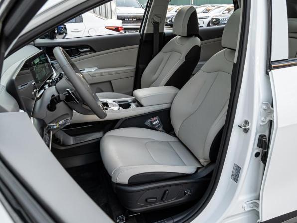 Kia Sportage V с пробегом 2026 года, цена 3 730 000 рублей, 54 км, внедорожник, Автокод Объявления