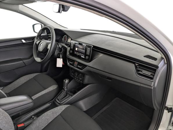 Skoda Rapid II с пробегом 2021 года, цена 1 180 000 рублей, 176257 км, лифтбек, Автокод Объявления