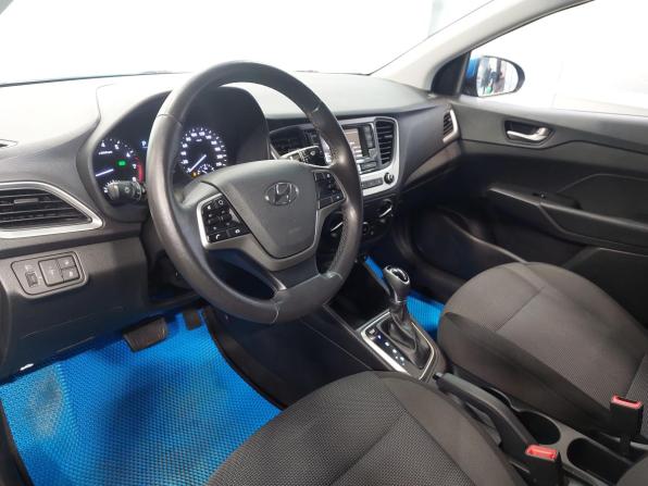 Hyundai Solaris II с пробегом 2017 года, цена 1 300 000 рублей, 98826 км, седан, Автокод Объявления