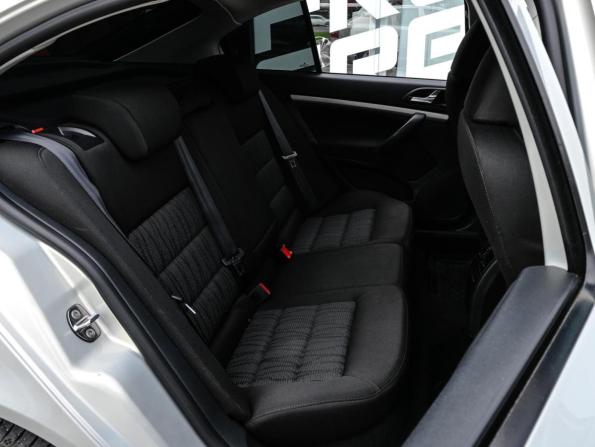 Skoda Octavia II (A5) Рестайлинг с пробегом 2011 года, цена 1 029 000 рублей, 175256 км, лифтбек, Автокод Объявления