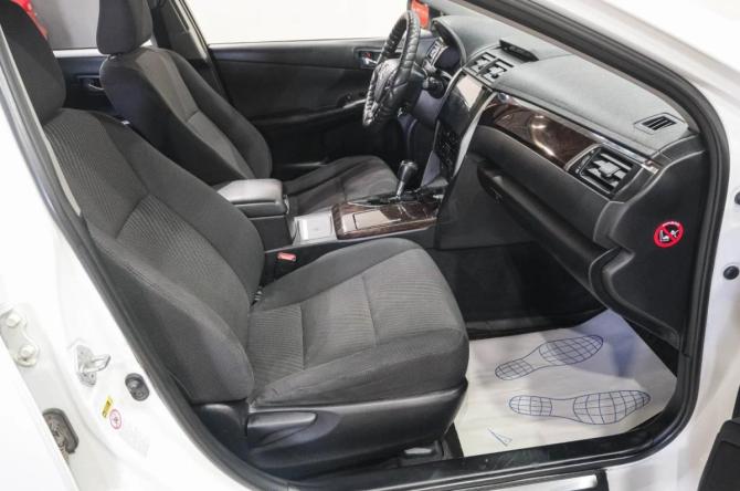 Toyota Camry VII (XV50) Рестайлинг с пробегом 2015 года, цена 1 999 000 рублей, 190000 км, седан, Автокод Объявления
