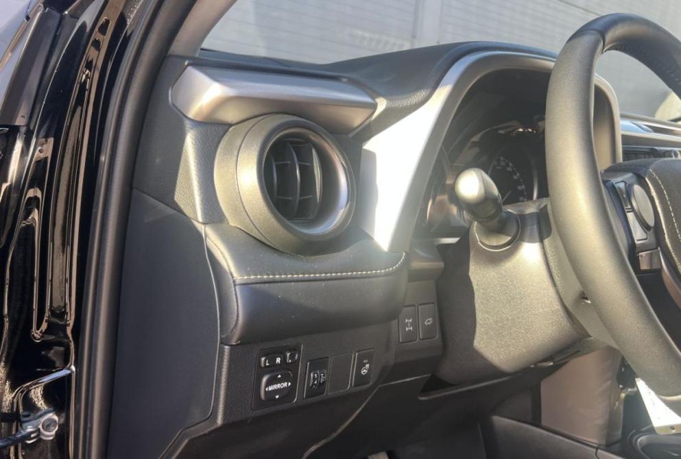 Toyota RAV4 IV (XA40) Рестайлинг Красноярск  - изображение 19