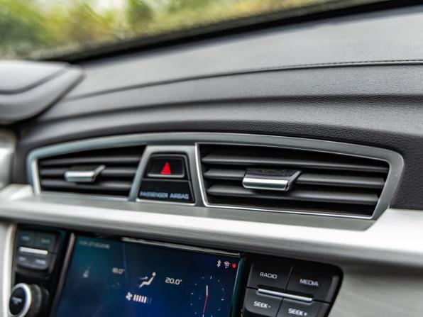 Geely Atlas I с пробегом 2021 года, цена 1 648 000 рублей, 128478 км, внедорожник, Автокод Объявления