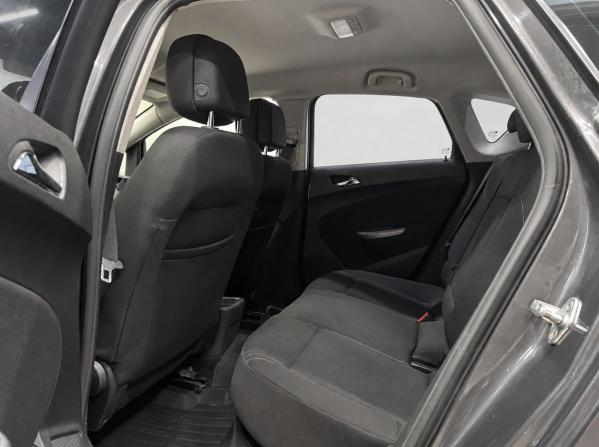 Opel Astra J с пробегом 2012 года, цена 659 500 рублей, 158356 км, хэтчбек, Автокод Объявления