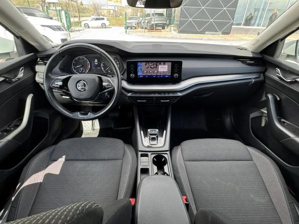 Skoda Octavia IV (A8) с пробегом 2021 года, цена 2 424 000 рублей, 71580 км, лифтбек, Автокод Объявления