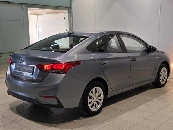 Hyundai Solaris II с пробегом 2017 года, цена 1 375 000 рублей, 126000 км, седан, Автокод Объявления