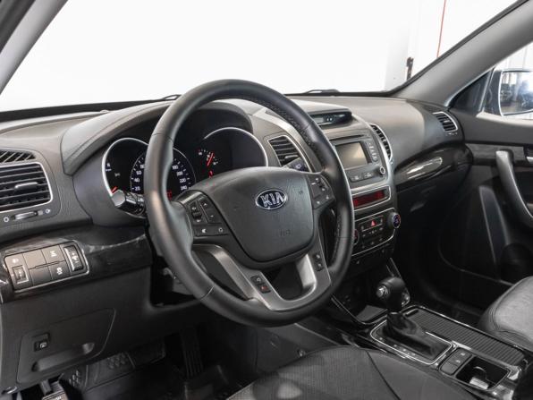Kia Sorento II Рестайлинг с пробегом 2015 года, цена 1 842 300 рублей, 143118 км, внедорожник, Автокод Объявления