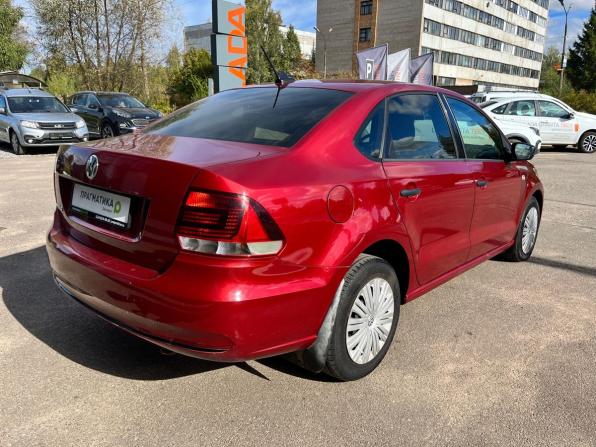 Volkswagen Polo V Рестайлинг с пробегом 2017 года, цена 1 199 000 рублей, 114000 км, седан, Автокод Объявления
