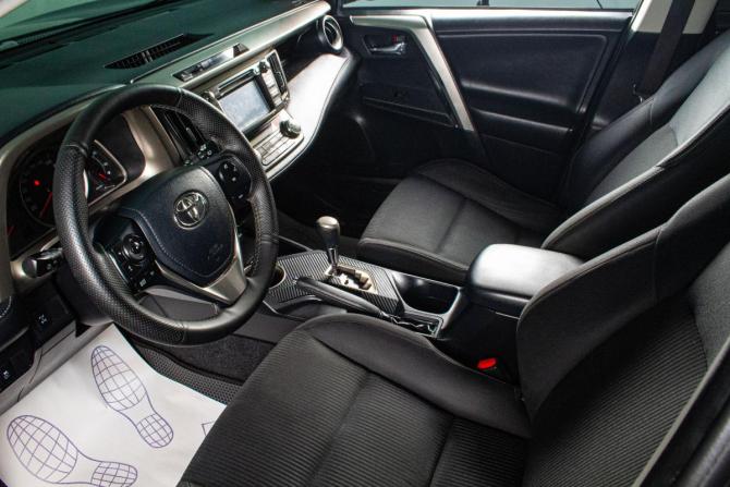 Toyota RAV4 IV (XA40) с пробегом 2014 года, цена 1 799 000 рублей, 249458 км, внедорожник, Автокод Объявления