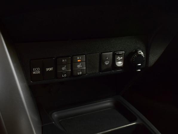 Toyota RAV4 IV (XA40) с пробегом 2014 года, цена 1 829 995 рублей, 150512 км, внедорожник, Автокод Объявления