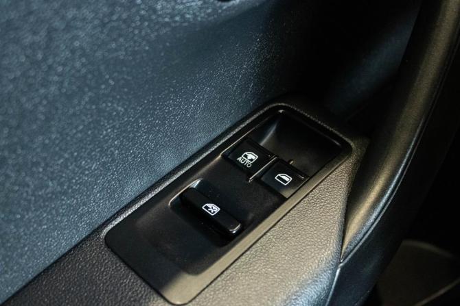 Volkswagen Polo V Рестайлинг с пробегом 2015 года, цена 950 000 рублей, 122541 км, седан, Автокод Объявления