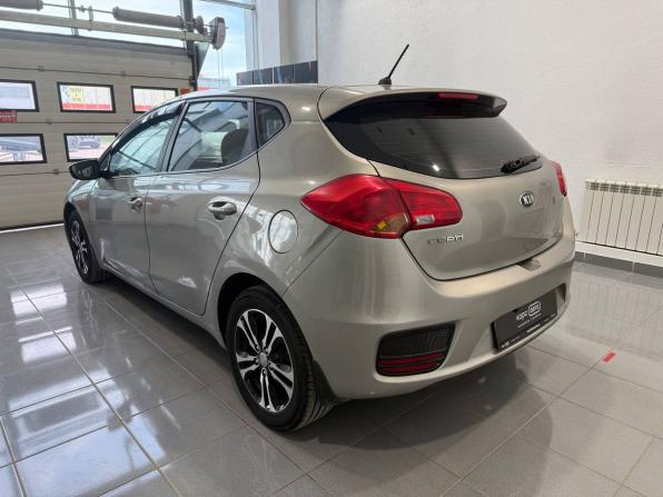 Kia Ceed II Рестайлинг с пробегом 2016 года, цена 860 000 рублей, 198718 км, хэтчбек, Автокод Объявления