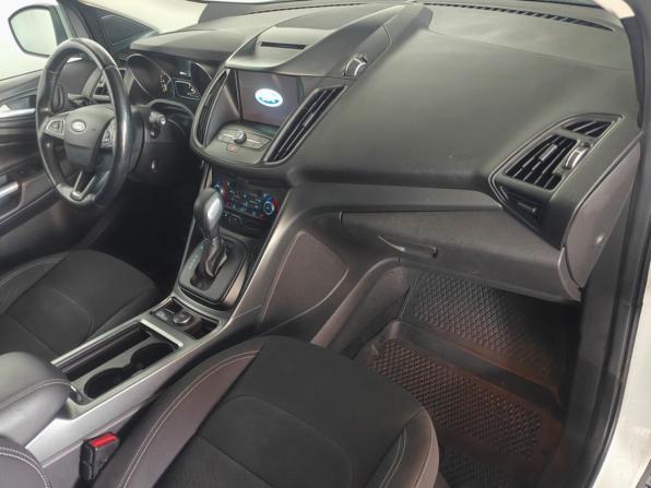 Ford Kuga II Рестайлинг с пробегом 2018 года, цена 1 385 000 рублей, 209799 км, внедорожник, Автокод Объявления