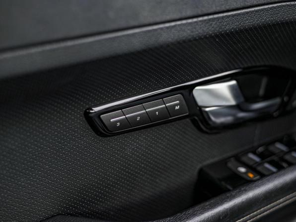 Land Rover Range Rover Evoque I с пробегом 2011 года, цена 1 500 001 рубль, 210945 км, внедорожник, Автокод Объявления