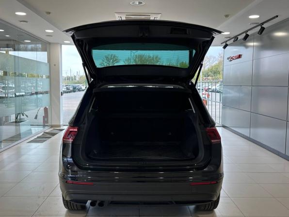 Volkswagen Tiguan II с пробегом 2020 года, цена 2 817 000 рублей, 93929 км, внедорожник, Автокод Объявления