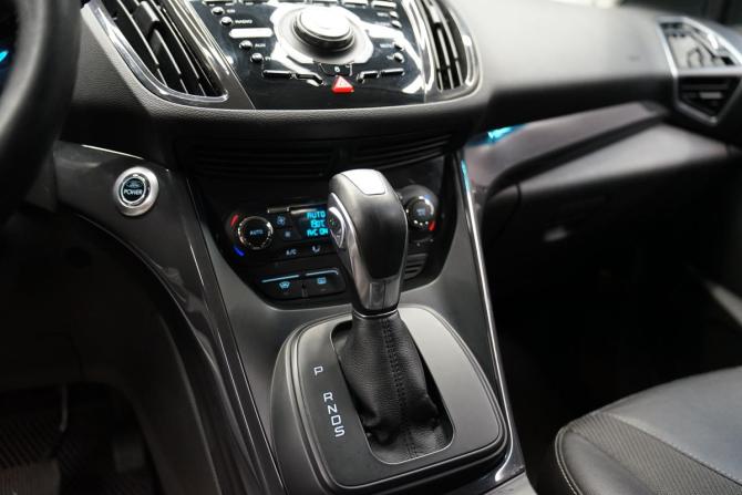 Ford Kuga II с пробегом 2013 года, цена 1 199 000 рублей, 260000 км, внедорожник, Автокод Объявления