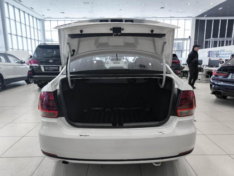 Volkswagen Polo V Рестайлинг Казань  - изображение 12