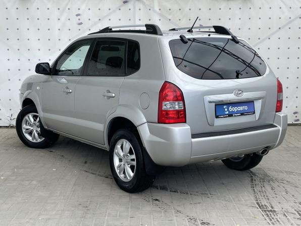 Hyundai Tucson I с пробегом 2008 года, цена 840 000 рублей, 302952 км, внедорожник, Автокод Объявления