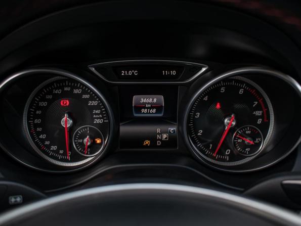 Mercedes-Benz CLA I (C117 X117) Рестайлинг с пробегом 2016 года, цена 2 120 000 рублей, 98168 км, седан, Автокод Объявления