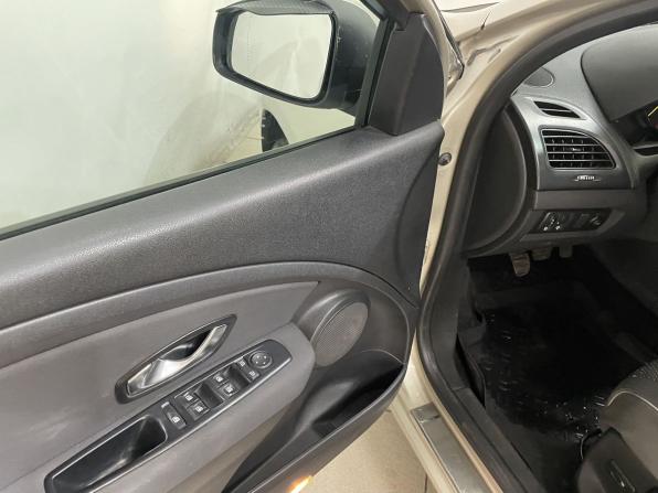 Renault Fluence I с пробегом 2011 года, цена 410 000 рублей, 284740 км, седан, Автокод Объявления