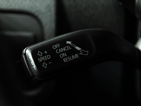 Volkswagen Touareg II с пробегом 2013 года, цена 2 599 700 рублей, 137045 км, внедорожник, Автокод Объявления