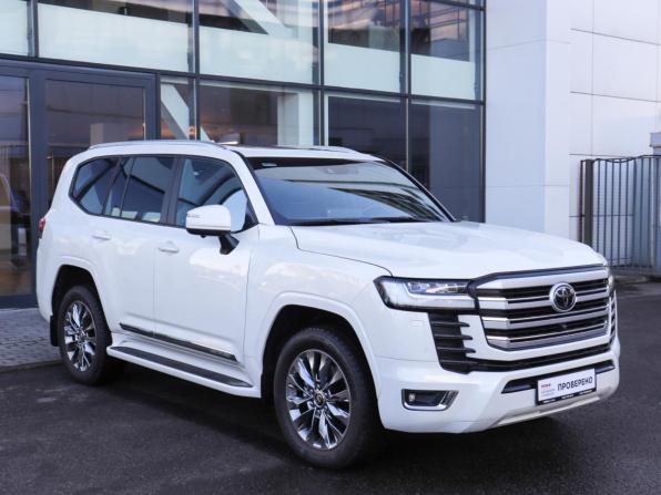 Toyota Land Cruiser 300 Series с пробегом 2022 года, цена 9 378 000 рублей, 28197 км, внедорожник, Автокод Объявления