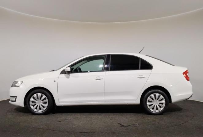 Skoda Rapid I с пробегом 2014 года, цена 890 000 рублей, 216562 км, лифтбек, Автокод Объявления