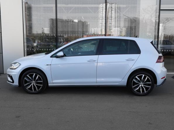 Volkswagen Golf VII Рестайлинг с пробегом 2018 года, цена 1 898 000 рублей, 115978 км, хэтчбек, Автокод Объявления