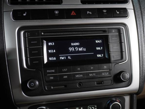 Volkswagen Polo V Рестайлинг с пробегом 2016 года, цена 1 149 000 рублей, 146929 км, седан, Автокод Объявления