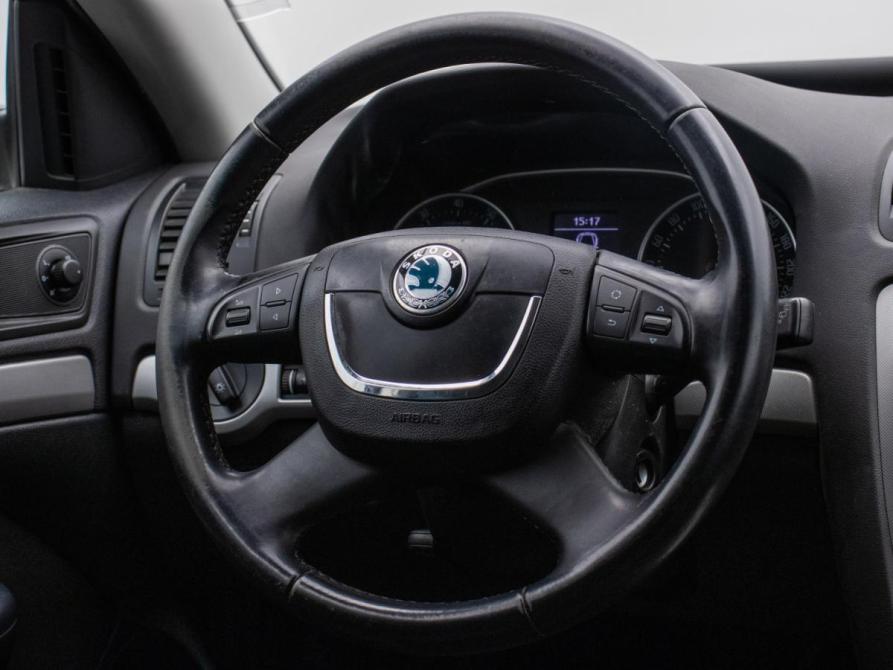 Skoda Octavia II (A5) Рестайлинг Москва  - изображение 15