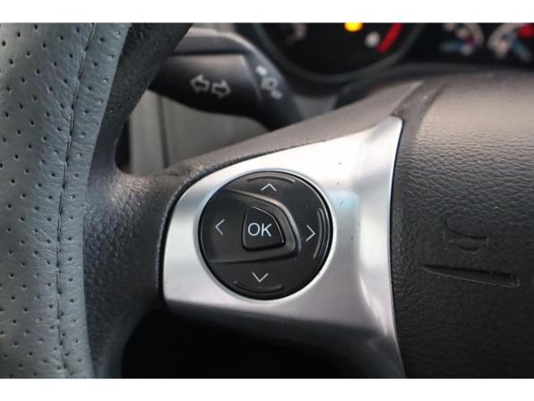 Ford Focus III с пробегом 2012 года, цена 520 000 рублей, 271100 км, седан, Автокод Объявления