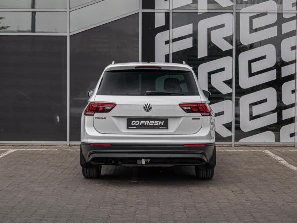 Volkswagen Tiguan II с пробегом 2018 года, цена 2 750 000 рублей, 62442 км, внедорожник, Автокод Объявления