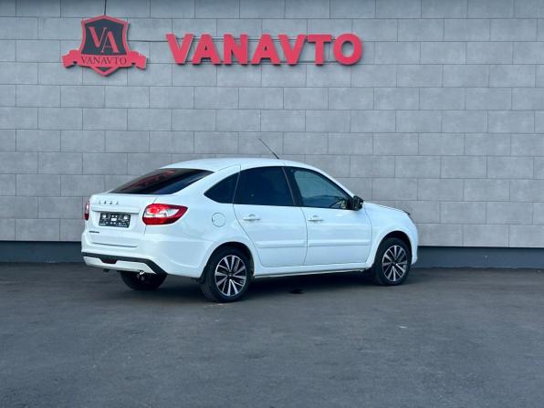 Lada (ВАЗ) Granta I Рестайлинг с пробегом 2021 года, цена 720 000 рублей, 75325 км, хэтчбек, Автокод Объявления