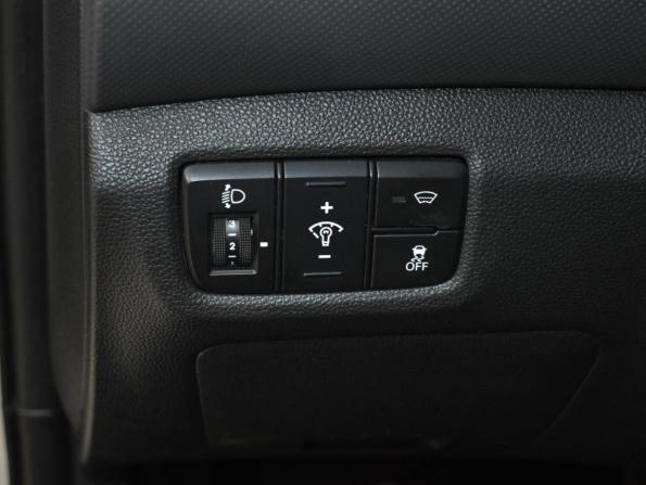 Hyundai Creta I с пробегом 2019 года, цена 1 519 000 рублей, 176445 км, внедорожник, Автокод Объявления