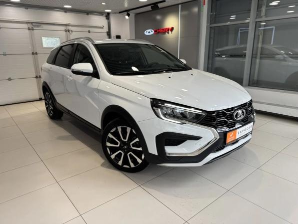 Lada (ВАЗ) Vesta I Рестайлинг (NG) с пробегом 2024 года, цена 1 459 000 рублей, 27000 км, универсал, Автокод Объявления