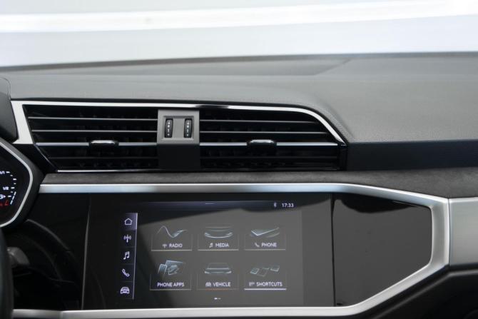 Audi Q3 II (F3) с пробегом 2021 года, цена 3 300 000 рублей, 66000 км, внедорожник, Автокод Объявления