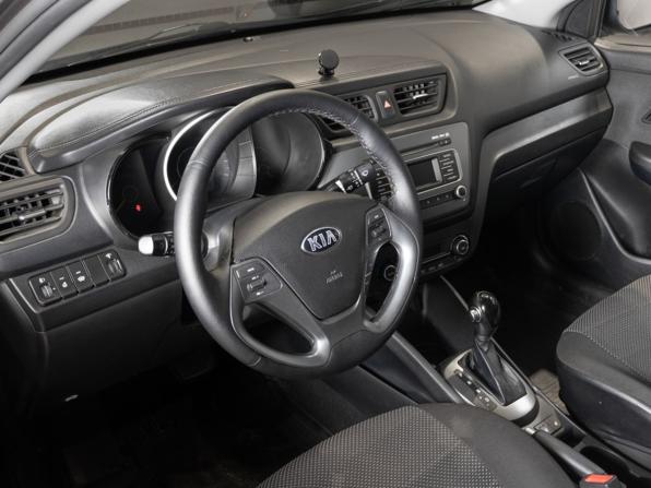 Kia Rio III Рестайлинг с пробегом 2015 года, цена 950 000 рублей, 165272 км, седан, Автокод Объявления