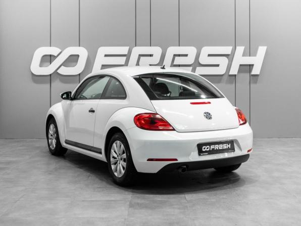 Volkswagen Beetle II (A5) с пробегом 2014 года, цена 1 569 000 рублей, 83249 км, хэтчбек, Автокод Объявления