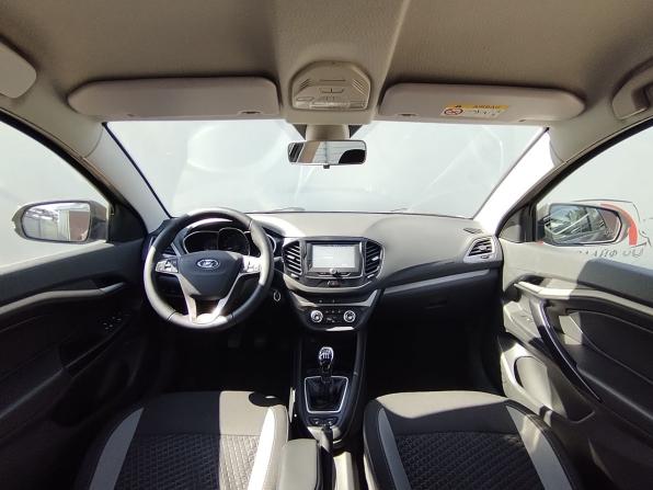 Lada (ВАЗ) Vesta I с пробегом 2017 года, цена 899 000 рублей, 51391 км, седан, Автокод Объявления