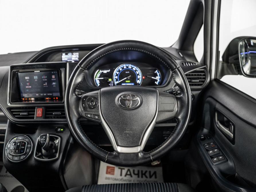 Toyota Voxy III (R80) Иркутск  - изображение 10