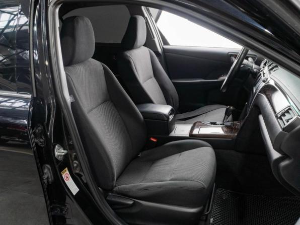 Toyota Camry VII (XV50) Рестайлинг с пробегом 2015 года, цена 1 799 000 рублей, 176234 км, седан, Автокод Объявления