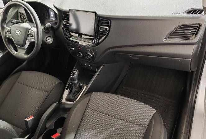 Hyundai Solaris II Рестайлинг с пробегом 2021 года, цена 1 550 000 рублей, 99274 км, седан, Автокод Объявления