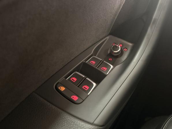 Audi Q3 I (8U) с пробегом 2012 года, цена 2 141 600 рублей, 39140 км, внедорожник, Автокод Объявления