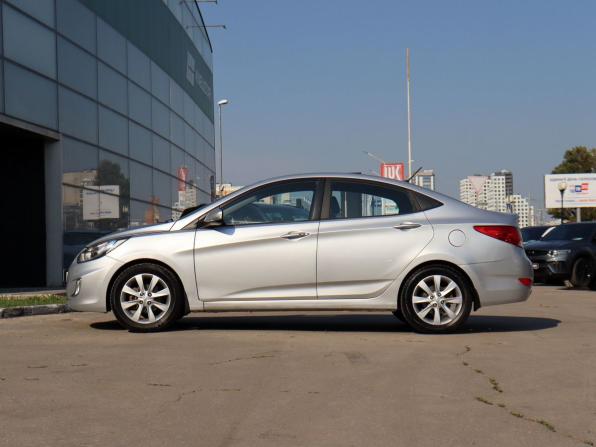 Hyundai Solaris I с пробегом 2011 года, цена 799 000 рублей, 229384 км, седан, Автокод Объявления