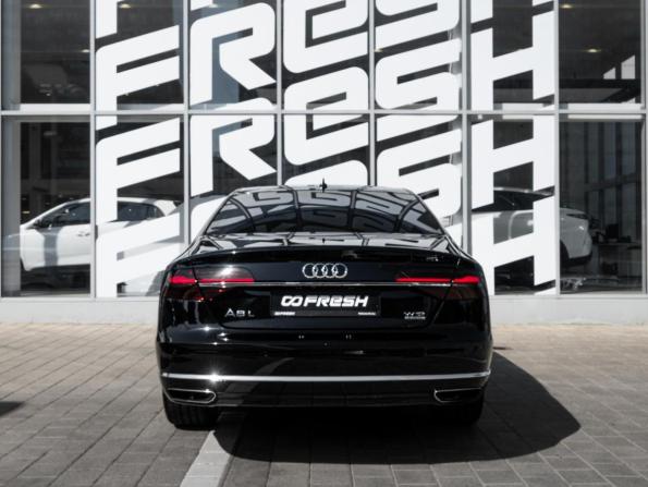 Audi A8 III (D4) Рестайлинг с пробегом 2015 года, цена 2 690 000 рублей, 327856 км, седан, Автокод Объявления
