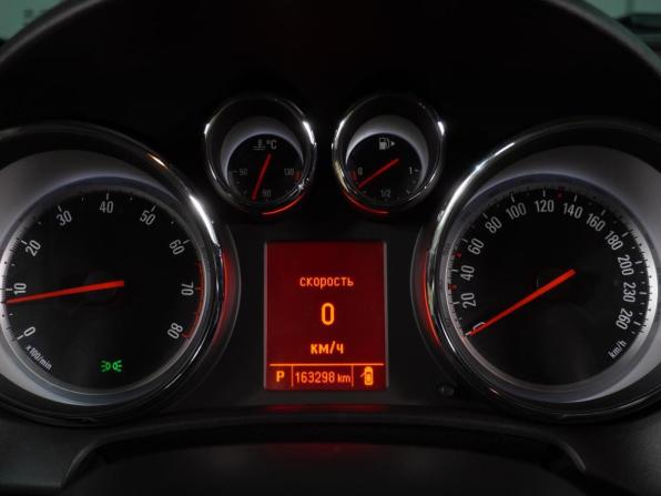 Opel Astra J Рестайлинг с пробегом 2013 года, цена 929 000 рублей, 163298 км, седан, Автокод Объявления