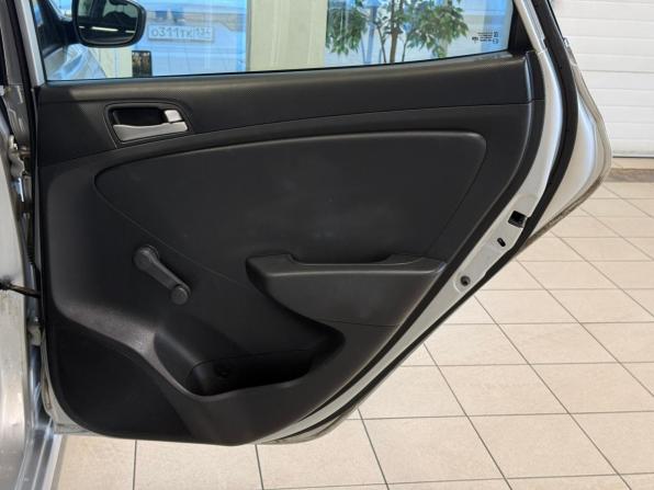 Hyundai Solaris I Рестайлинг с пробегом 2015 года, цена 860 000 рублей, 171594 км, седан, Автокод Объявления